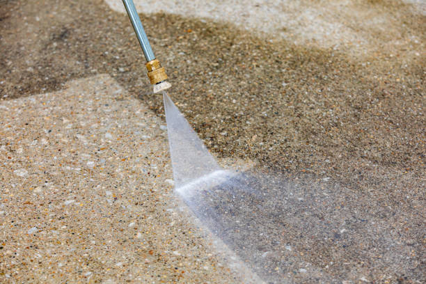 Best Restaurant Pressure Washing  in Leesburg, FL